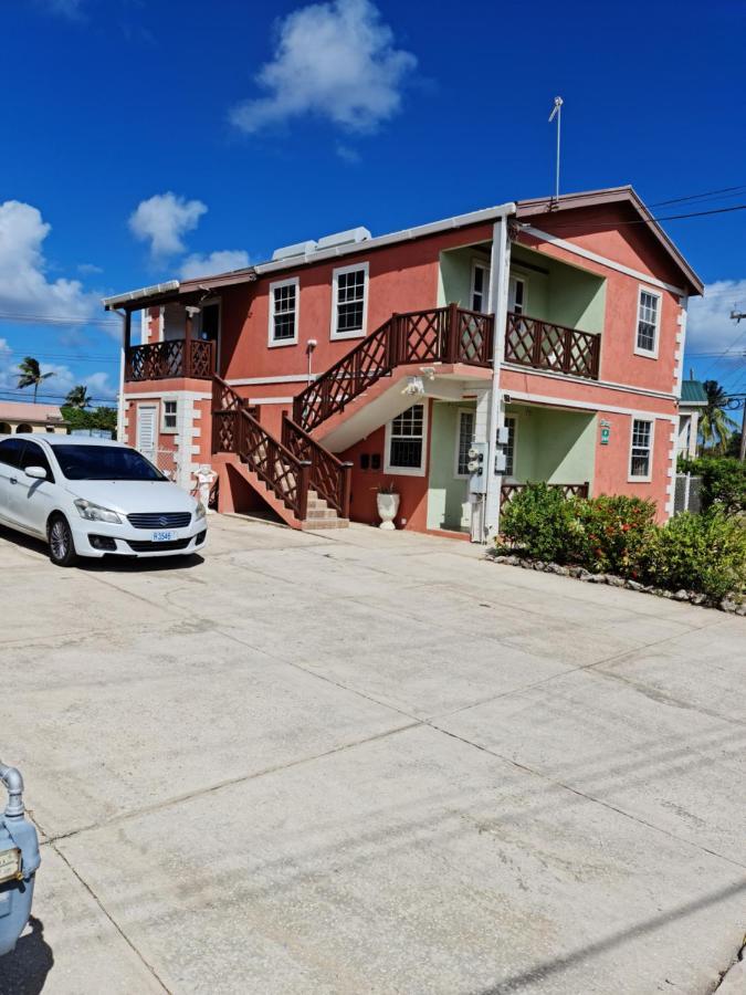 Breezy Apts Saint Philip Exteriör bild